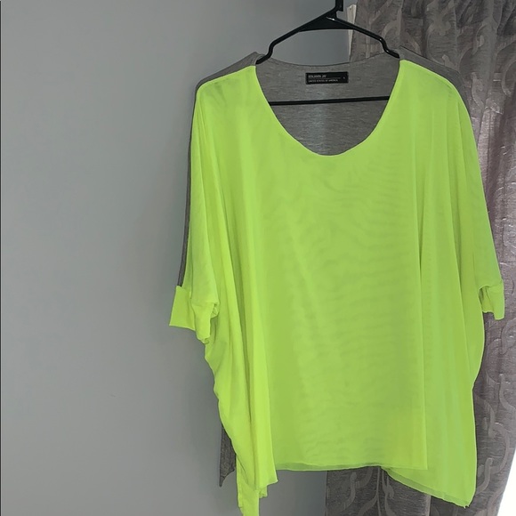 Benjamin Jay mesh front loose top - Picture 1 of 3